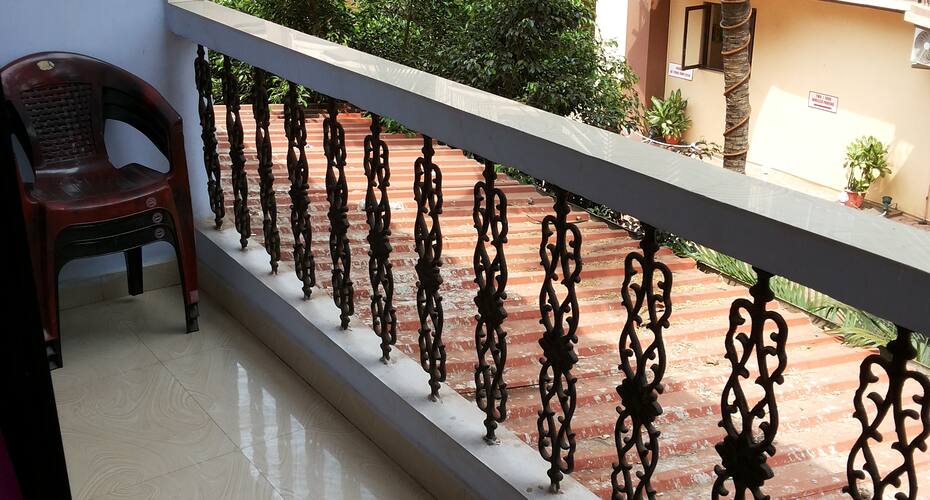Karnis Palace, Goa 4